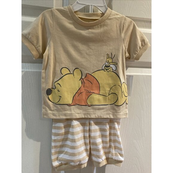 Disney Baby Winnie The Pooh Bee Infant 2 Pce Set T-Shirt Shorts Size 12-18 M - Picture 1 of 9